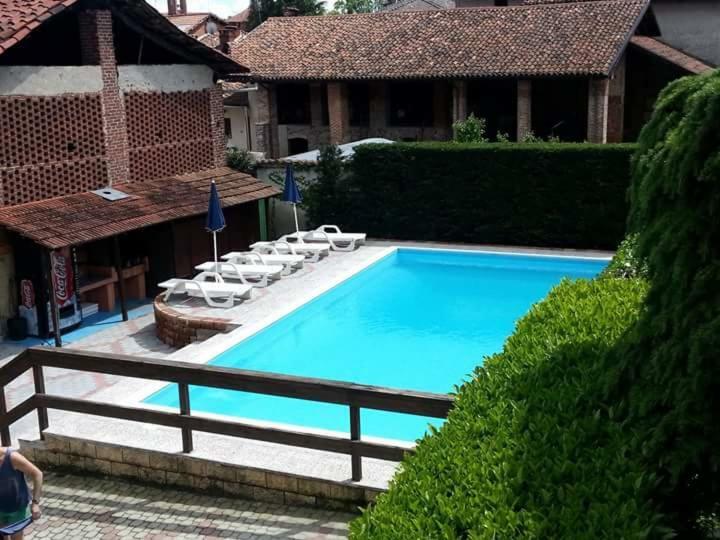 La Cascina Bed & Breakfast Aglie Bagian luar foto