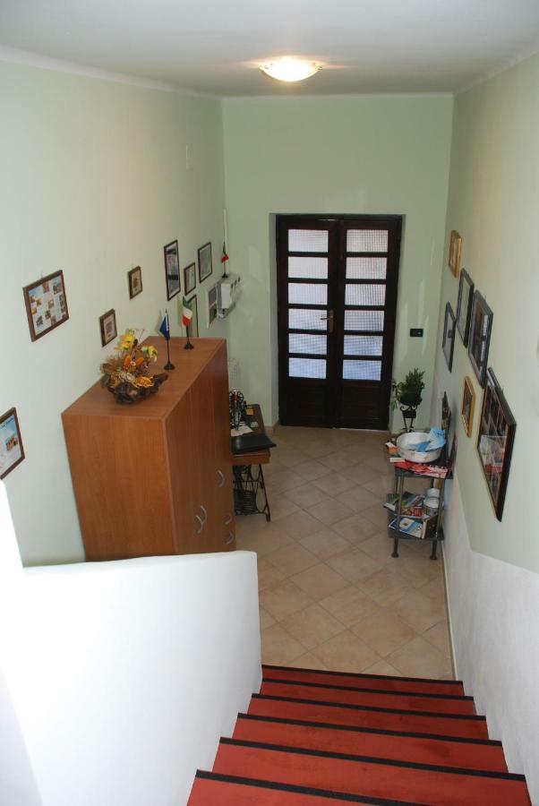 La Cascina Bed & Breakfast Aglie Bagian luar foto
