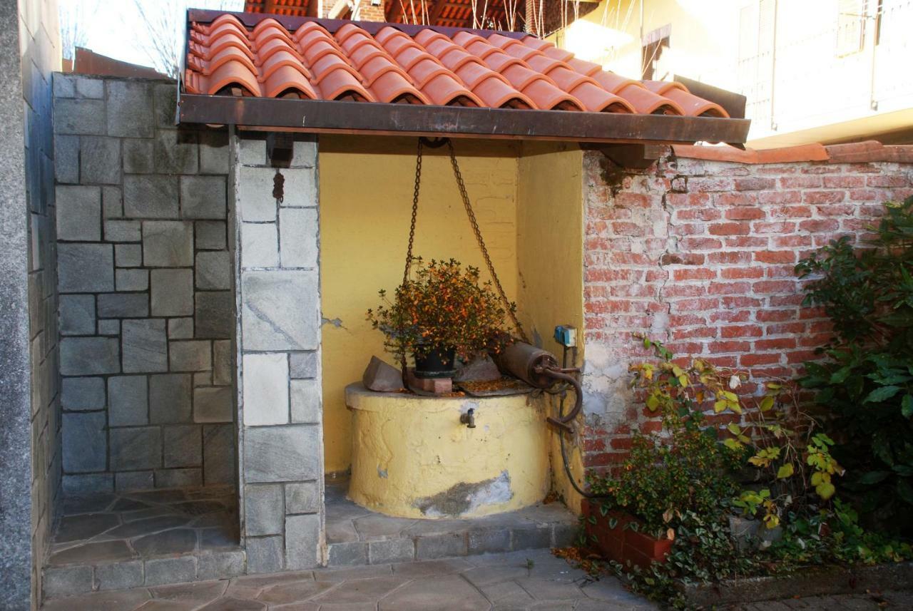 La Cascina Bed & Breakfast Aglie Bagian luar foto