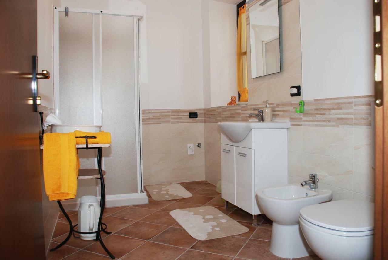 La Cascina Bed & Breakfast Aglie Bagian luar foto