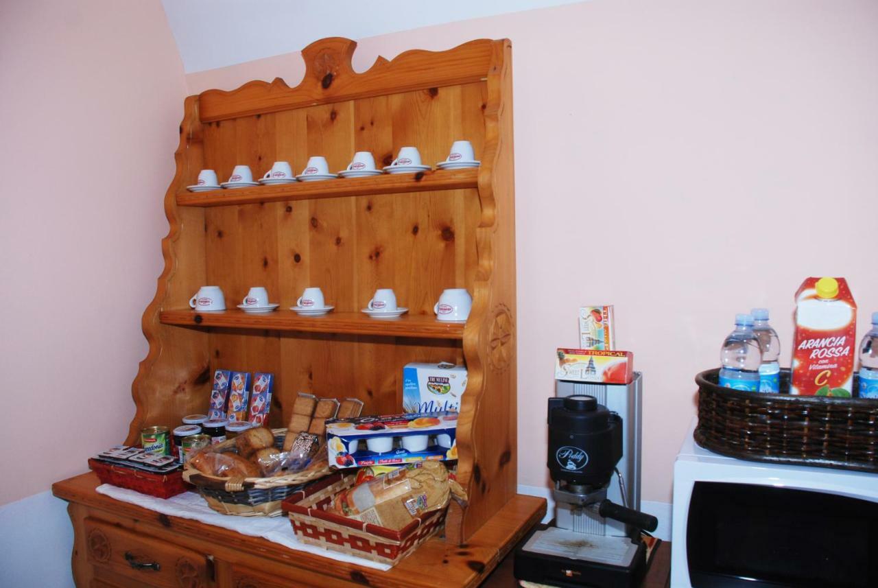 La Cascina Bed & Breakfast Aglie Bagian luar foto