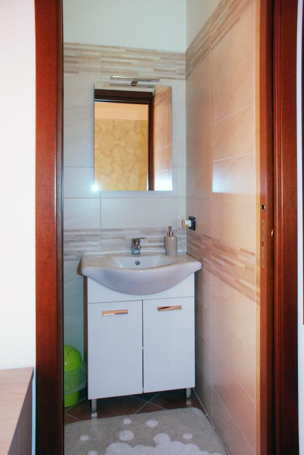 La Cascina Bed & Breakfast Aglie Bagian luar foto