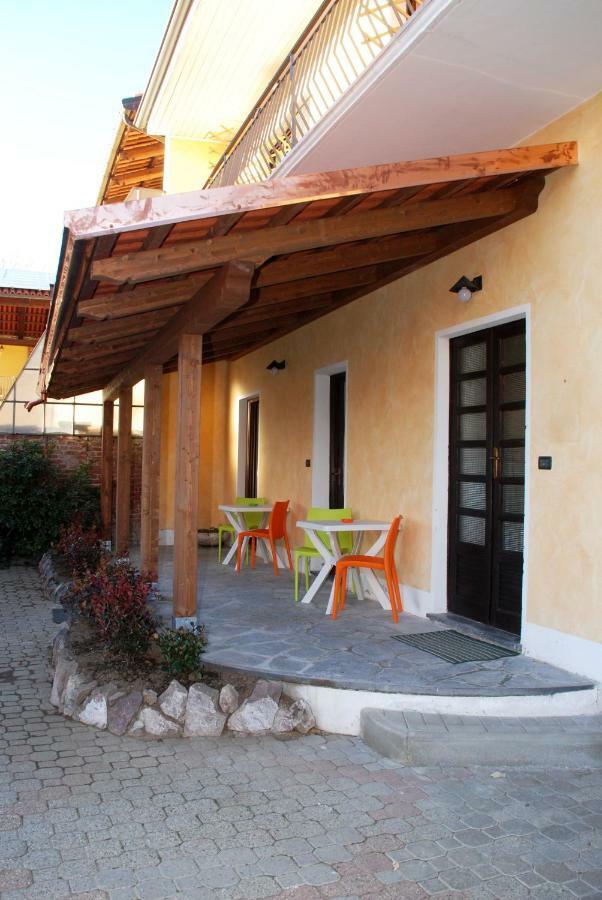 La Cascina Bed & Breakfast Aglie Bagian luar foto