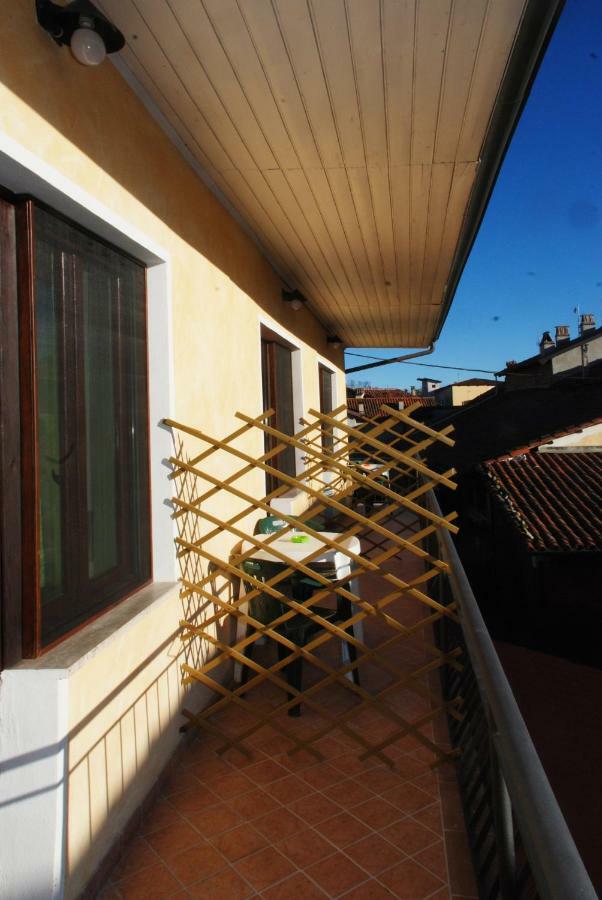 La Cascina Bed & Breakfast Aglie Bagian luar foto